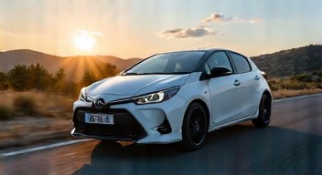 Ein faszinierender Blick auf den GR Yaris (1/10)